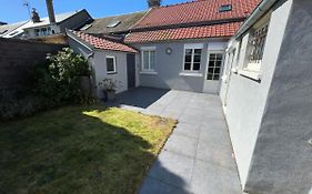Maison de pêcheur à 2 min de la Baie